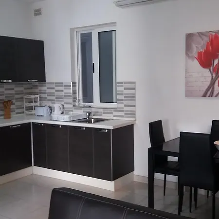 Da Vinci Court Msida